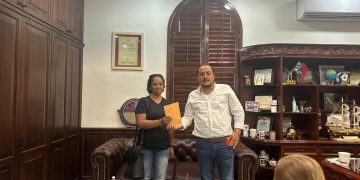 SE REUNIO EL I REGIDOR ROGELIO TORNERO CARRILLO CON JÓVENES DEPORTISTAS PARA ESCUCHAR SUS NECESIDADES Y ASÍ PODER OTORGAR LOS APOYOS NECESARIOS PARA QUE CONTINÚEN REALIZANDO SU DISCIPLINA Y REPRESENTAR DIGNAMENTE AL MUNICIPIO DE LOS CABOS
