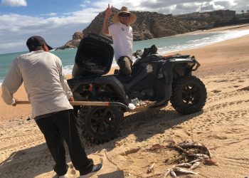ZOFEMAT LOS CABOS HA PUESTO EN MARCHA LOS TRABAJOS PARA LA REHABILITACIÓN DE PLAYAS LUEGO DEL PASO DEL HURACÁN “NORMA”.
