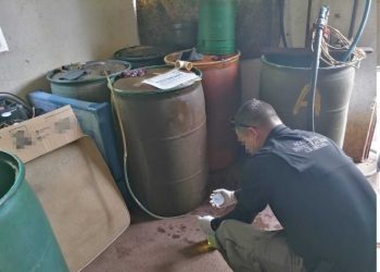 EN CATEO A DOS INMUEBLES FGR ASEGURA HIDROCARBURO EN EL MUNICIPIO DE COMONDÚ, BCS