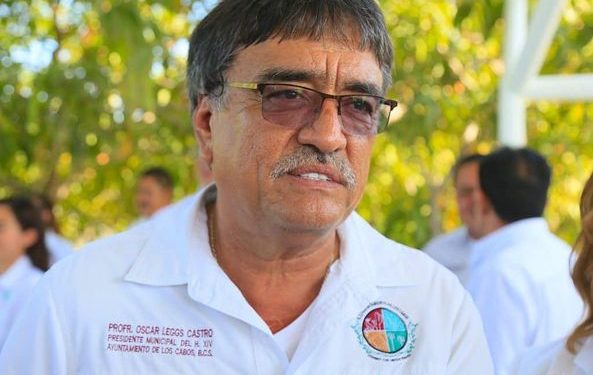 INICIAN TRABAJOS DE LIMPIEZA Y SANEAMIENTO DE VIALIDADES EN LOS CABOS LUEGO DE LAS LLUVIAS OCASIONADAS POR LIDIA