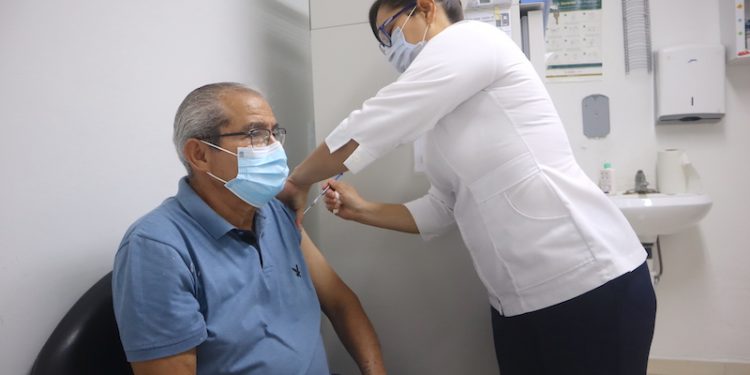 UN ÉXITO EL MÓDULO DE PENSIONISSSTE, ATENDIERON A DECENAS DE USUARIOS: LUIS ENRIQUE LEAL ARCE.