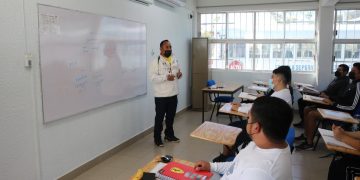 PREPARAN A ESTUDIANTES NORMALISTAS  SOBRE LA NUEVA ESCUELA MEXICANA