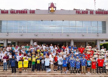 APADRINA GOBERNADOR VCC, PRIMERA GENERACIÓN DE “MUJERES AL VOLANTE”