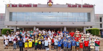 APADRINA GOBERNADOR VCC, PRIMERA GENERACIÓN DE “MUJERES AL VOLANTE”