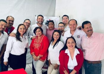 EL DIRIGENTE ESTATAL DE LA CNOP DEL PARTIDO REVOLUCIONARIO INSTITUCIONAL ABIMAEL IBARRA ABUNDEZ ASISTIÓ A LA TOMA DE PROTESTA DE LOS CONSEJOS MUNICIPALES DE MULEGÉ Y LORETO