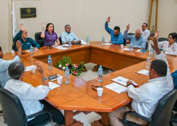 SE PRESENTÓ ANTE CABILDO SEGUNDO INFORME DE LA ALCALDESA EDITH AGUILAR VILLAVICENCIO