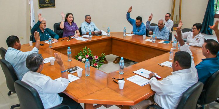 SE PRESENTÓ ANTE CABILDO SEGUNDO INFORME DE LA ALCALDESA EDITH AGUILAR VILLAVICENCIO