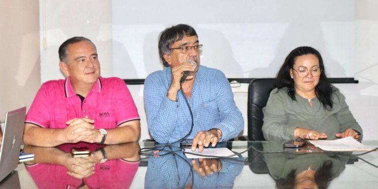 PRESIDE EL ALCALDE DE LOS CABOS OSCAR LEGGS CASTRO 4ta SESIÓN DE CONSEJO DE PROTECCIÓN CIVIL POR EVOLUCIÓN DE HURACÁN LIDIA