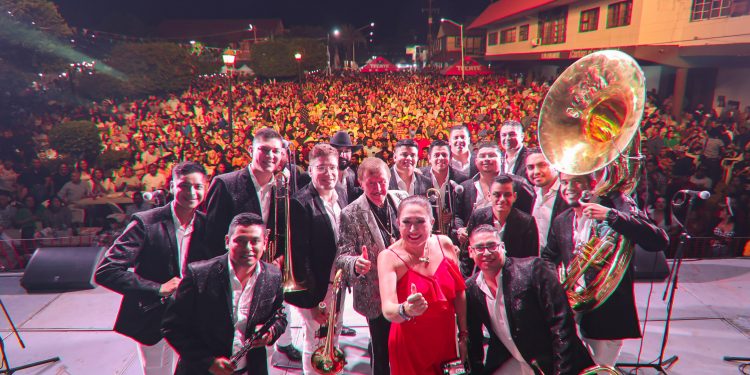 POR SEGUNDO DÍA CONSECUTIVO CELEBRAN EL 138 ANIVERSARIO DE FUNDACIÓN DE SANTA ROSALIA