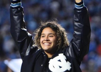 RECONOCEN A ARANZA VÁZQUEZ MONTAÑO COMO CLAVADISTA DEL AÑO