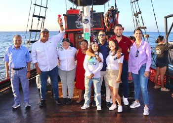 EL DELEGADO DE CABO SAN LUCAS RAYMUNDO ZAMORA CESEÑA ENCABEZÓ EL DISPARO DE SALIDA DEL TORNEO DE PESCA MARLINI
