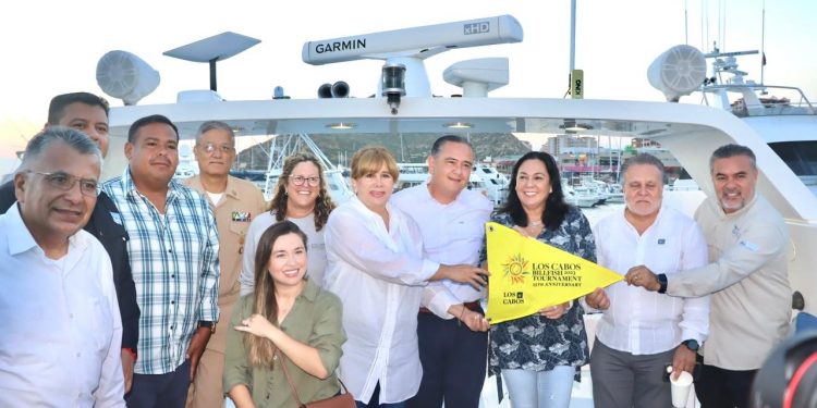 DELEGADO DE CABO SAN LUCAS RAYMUNDO ZAMORA CESEÑA FUE PARTE DEL DISPARO DE SALIDA DEL TORNEO BILLFISH DE LOS CABOS 2023