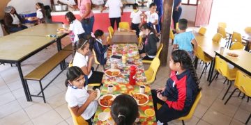 304 Mil 290 DESAYUNOS A OTORGADO SISTEMA DIF MUNICIPAL LOS CABOS A TRAVEZ DE LOS CUATRO DESAYUNADORES ESCOLARES