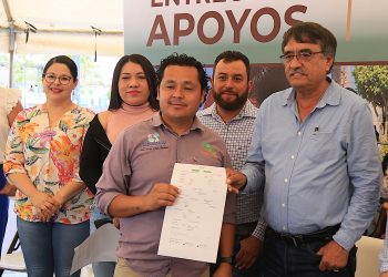 EL XIV. AYUNTAMIENTO DE LOS CABOS QUE ENCABEZA OSCAR LEGGS CASTRO A TRAVÉS ATENCIÓN CIUDADANA EJERCIÓ UNA INVERSIÓN DE $30 MILLONES 490 MIL 221.33 PESOS EN APOYOS SOCIALES