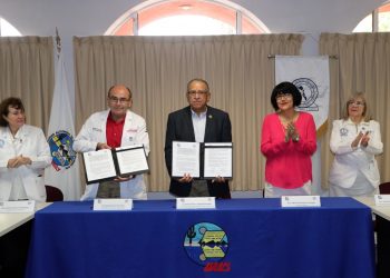 FIRMA DE CONVENIO GENERAL DE COLABORACIÓN ENTRE LA UABCS Y EL COLEGIO DE MEDICOS SECCIÓN COLEGIADA LA PAZ