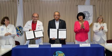 FIRMA DE CONVENIO GENERAL DE COLABORACIÓN ENTRE LA UABCS Y EL COLEGIO DE MEDICOS SECCIÓN COLEGIADA LA PAZ