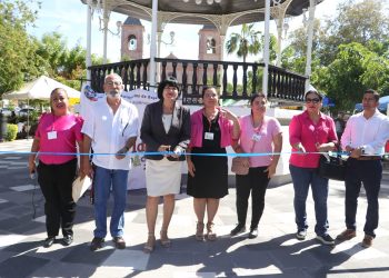 ESTUDIANTES DE UABCS PRESENTAN PROYECTOS INNOVADORES DE NEGOCIO EN EXPO IDEAS 2023