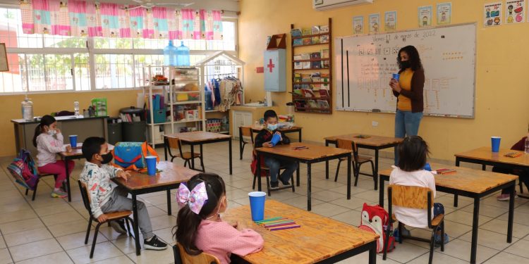 RECIBE HOSPITAL SALVATIERRA EQUIPO MÉDICO DE PUNTA PARA REFORZARDETECCIÓN Y ATENCIÓN DEL CÁNCER INFANTIL