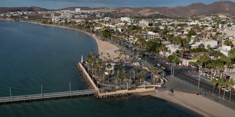 JURISDICCIÓN SANITARIA LOS CABOS ACERCÓ VACUNACIÓN COVID A ADULTOS MAYORES DE LA COLONIA CARIBE