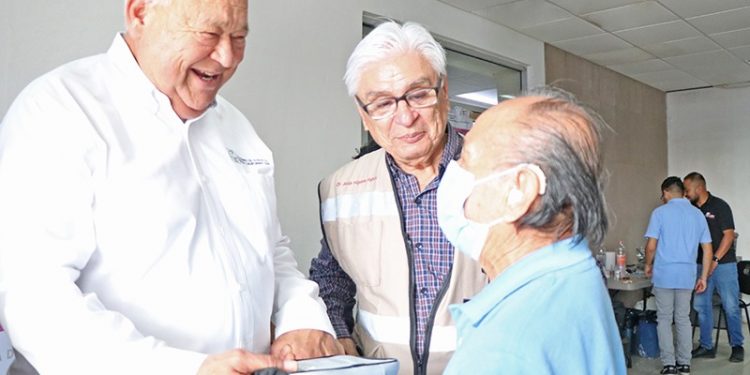 BENEFICIA GOBIERNO ESTATAL A MÁS DE 800SUDCALIFORNIANOS CON APOYOS DE MOVILIDAD Y AUXILIARES AUDITIVOS