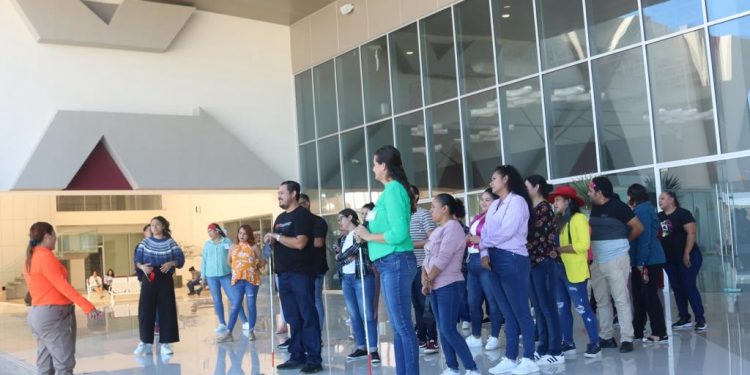 SNE-BCS CONVOCA A JORNADA DE EMPLEO PARA OPERADORES DE TRANSPORTE EN LA PAZ