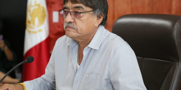 EL ALCALDE DE LOS CABOS OSCAR LEGGS CASTRO HACE UN LLAMADO A LA CIUDADANÍA A SEGUIR SOLIDARIZÁNDOSE CON LA POBLACIÓN DE GUERRERO AFECTADA POR HURACÁN OTIS