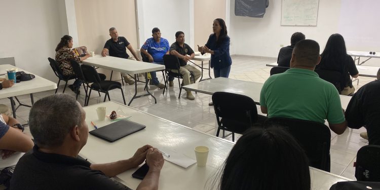 RECIBEN AGENTES DE INVESTIGACIÓN CAPACITACIÓN EN PERSPECTIVA DE GÉNERO