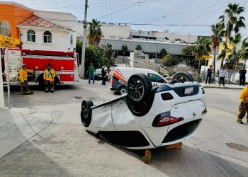 INVITA LA DIRECCIÓN GENERAL DE SEGURIDAD PÚBLICA POLICÍA PREVENTIVA Y TRÁNSITO MUNICIPAL DE LOS CABOS A MANEJAR DE MANERA RESPONSABLE