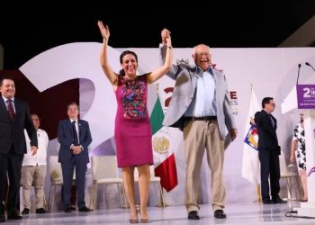 EN SU SEGUNDO INFORME DE LABORES LA PRESIDENTA MUNICIPAL DE LA PAZ MILENA QUIROGA RECONOCIO QUE ES TIEMPO DE LAS MUJERES PARA LOGRAR LA TRANSFORMACION SOCIAL Y POLITICA