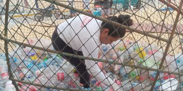 REALIZÓ ZOFEMAT LOS CABOS EL ACOPIO DE 25 KILOS DE MATERIAL PLÁSTICO EN LA PLAYA EL CORSARIO EN CABO SAN LUCAS