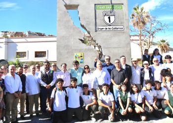 CELEBRAN AUTORIDADES MUNICIPALES Y DELEGACIONALES DE CABO SAN LUCAS EL DÍA DE LA CALIFORNIDAD