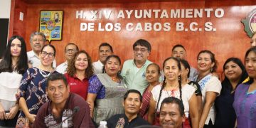 EL ALCALDE DE LOS CABOS OSCAR LEGGS CASTRO TOMÓ PROTESTA A LAS REPRESENTANTES DE LA COMUNIDAD INDÍGENA DE LAS DIFERENTES ENTIDADES FEDERATIVAS