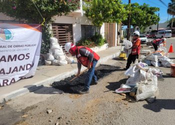 SERVICIOS PÚBLICOS DE LOS CABOS REALIZA LABORES DE MANTENIMIENTO Y REHABILITACIÓN EN LA COLONIA MAGISTERIAL EN SAN JOSÉ DEL CABO