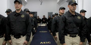RINDEN PROTESTA COMO NUEVOS AGENTES DE INVESTIGACIÓN CRIMINAL DE LA PGJE 20 EGRESADOS DE LA UNIVERSIDAD DE LA POLICÍA DEL ESTADO DE SINALOA