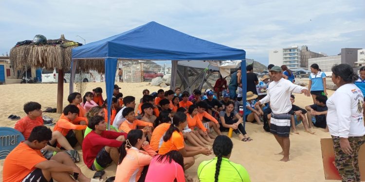 ZOFEMAT LOS CABOS REALIZO UNA JORNADA DE CONCIENTIZACION Y EDUCACIÓN AMBIENTAL EN LA PLAYA EL CORSARIO