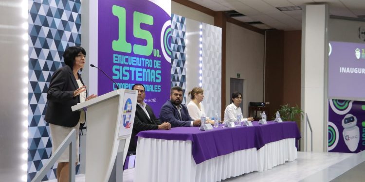 EXITOSO ENCUENTRO DE SISTEMAS COMPUTACIONALES EN LA UABCS