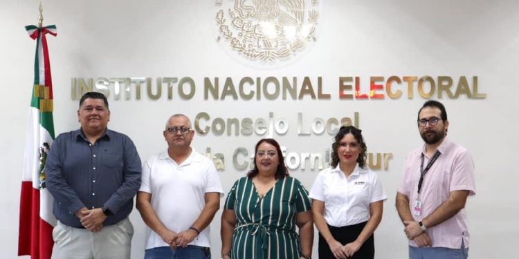 TOMA DE PROTESTA DE MARCO ANTONIO RICARDO HERNÁNDEZ MACIEL COMO ENCARGADO DE DESPACHO DE LA VOCALÍA DEL REGISTRO FEDERAL DE ELECTORES