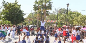 24 INSTITUCIONES EDUCATIVAS PARTICIPARON EN EL DESFILE QUE SE DESARROLLÓ EN SAN JOSÉ DEL CABO POR EL 113 ANIVERSARIO DE LA REVOLUCIÓN MEXICANA