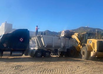 CONTINÚA SERVICIOS PÚBLICOS DE LOS CABOS CON JORNADAS DE LIMPIEZA EN LAS DIVERSAS COLONIAS DEL MUNICIPIO