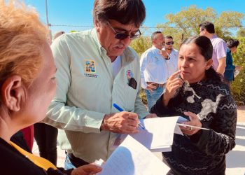 EL ALCALDE DE LOS CABOS OSCAR LEGGS CASTRO INFORMÓ QUE SE ESTÁN LLEVANDO VARIAS ACCIONES PARA DISTRMAS AGUA A LA POBLACIÓN