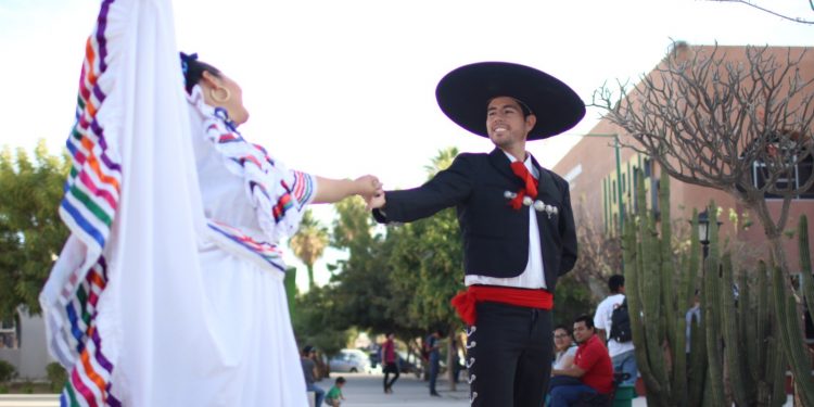 INVITA UABCS A SU FESTIVAL UNIVERSITARIO DE LAS ARTES 2023