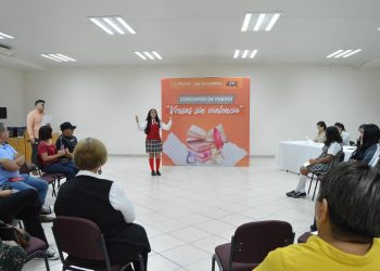 JÓVENES PARTICIPAN EN EL PRIMER  CONCURSO ESTATAL DE POESÍA JUVENIL