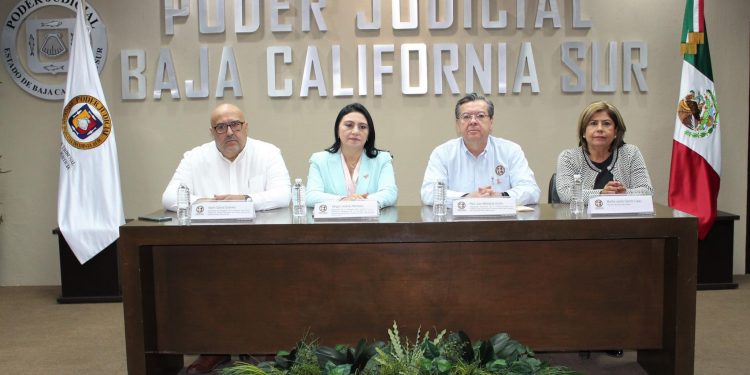 SE CERTIFICA LA TERCERA GENERACIÓN DE ESPECIALISTAS EN MECANISMOS ALTERNATIVOS DE SOLUCIÓN DE CONTROVERSIAS