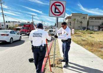 AUTORIDADES DELEGACIONALES HABILITAN DOBLE CARRIL EN LA CALLE AGUAJÍTOS DESDE LOMS DEL SOL HASTA LA CARRETERA A TODOS SANTOS