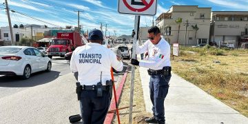 AUTORIDADES DELEGACIONALES HABILITAN DOBLE CARRIL EN LA CALLE AGUAJÍTOS DESDE LOMS DEL SOL HASTA LA CARRETERA A TODOS SANTOS