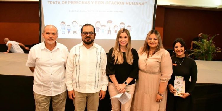 FORTALECE GOBIERNO DE LOS CABOS LA COLABORACIÓN PARA UN TURISMO LIBRE DE TRATA DE PERSONAS Y EXPLOTACIÓN HUMANA A TRAVEZ DE TALLER DE CAPACITACIÓN