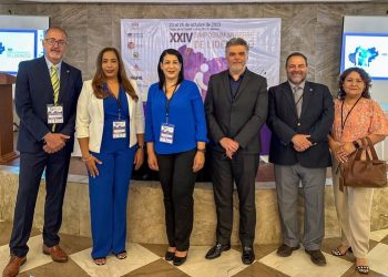 LÍDERES NACIONALES E INTERNACIONALES DISERTAN EN FAVOR DE LAS FUTURAS GENERACIONES UM