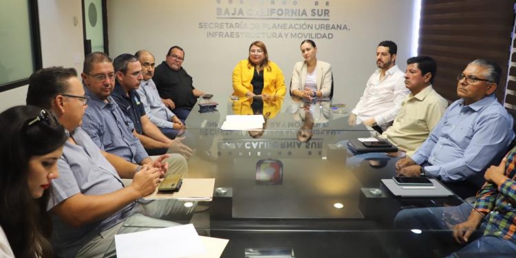 ATENDIÓ SNE-BCS A OPERADORES EN JORNADA “MI CHAMBA AL VOLANTE “