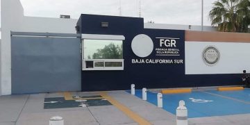 POR EXPEDIR COMPROBANTES FISCALES QUE AMPARAN OPERACIONES INEXISTENTES FGR OBTIENE SENTENCIA CONTRA UNA PERSONA
