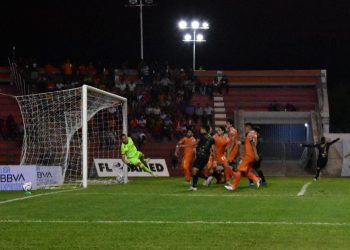 UNO DE DOS; LA PAZ VENCIÓ A “CORRE” Y ENFRENTARÁ A MÉRIDA POR EL PASE A CUARTOS